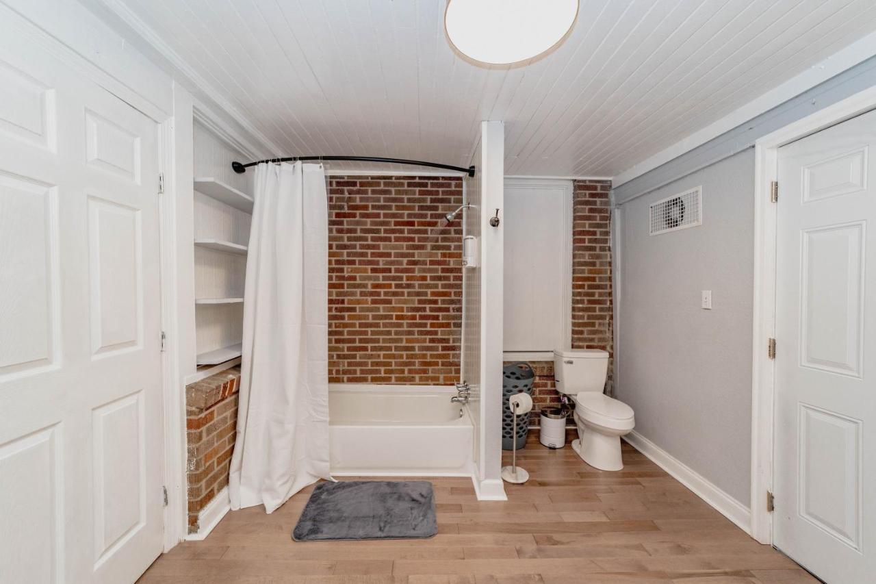 Comfortable King Suite Zen Space Hattiesburg Eksteriør bilde